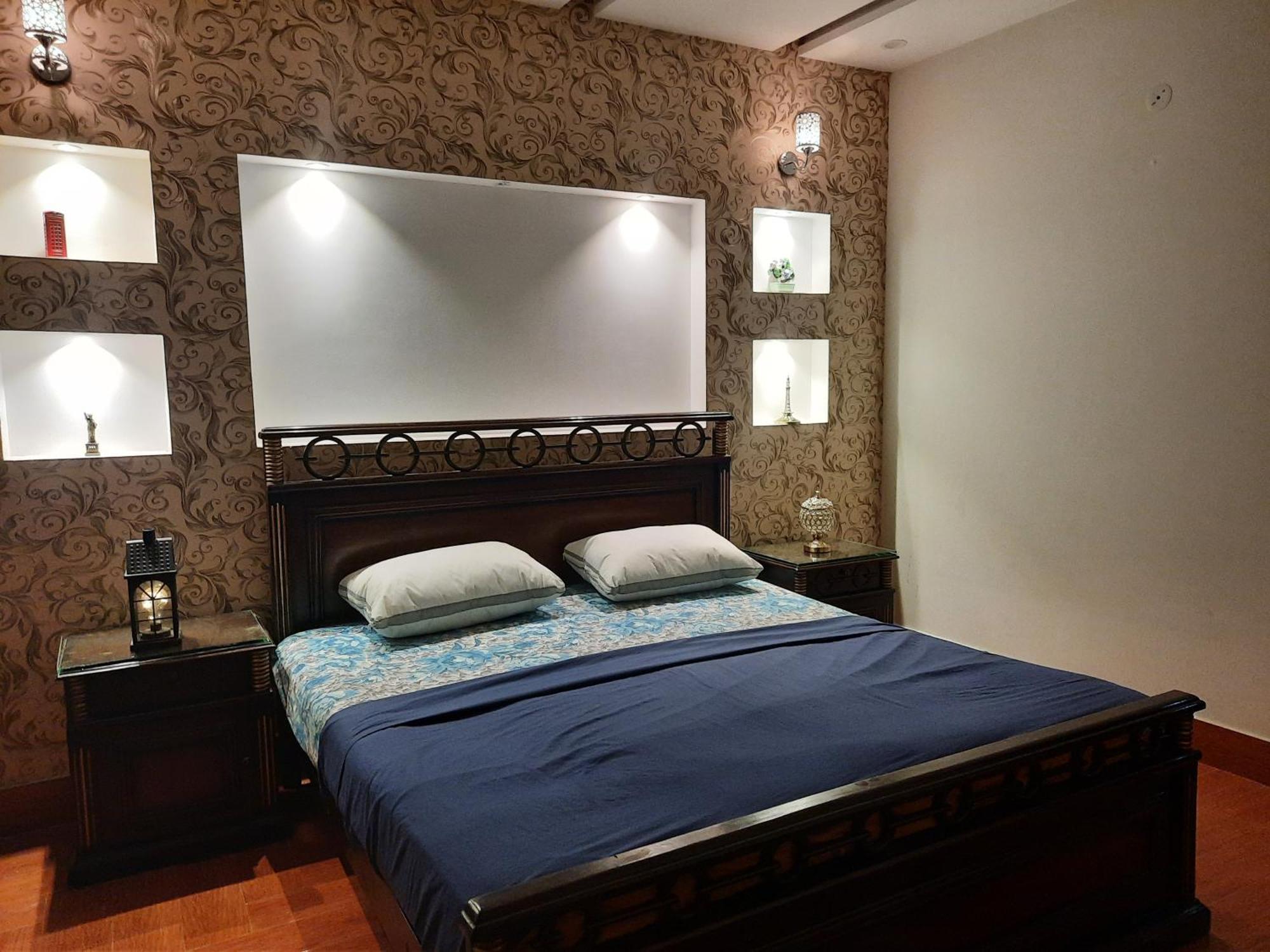 3 Bedroom Furnished Holiday Home Near Valencia Town, Lake City & Ring Road Lahore Exteriér fotografie