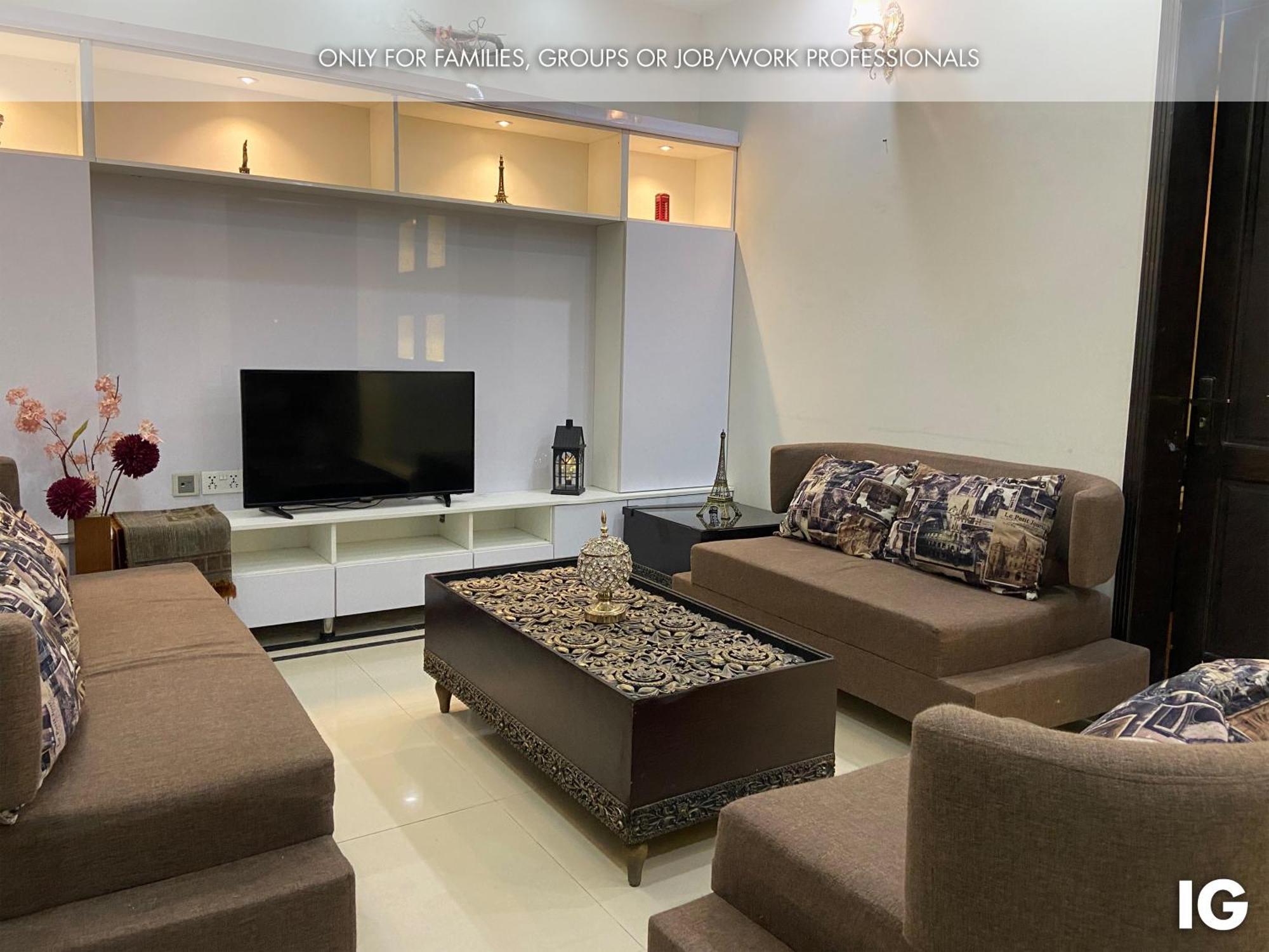 3 Bedroom Furnished Holiday Home Near Valencia Town, Lake City & Ring Road Lahore Exteriér fotografie
