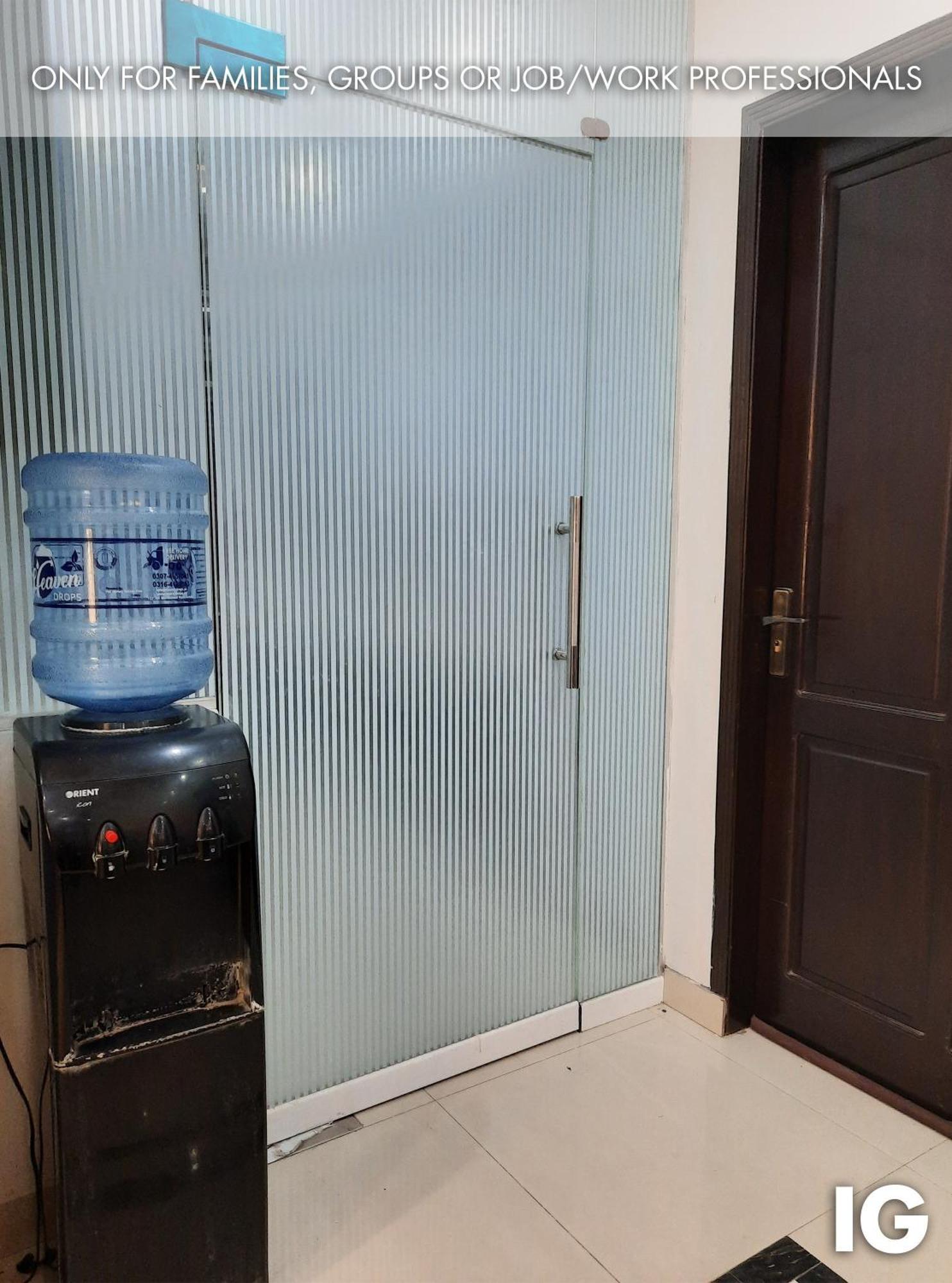 3 Bedroom Furnished Holiday Home Near Valencia Town, Lake City & Ring Road Lahore Exteriér fotografie